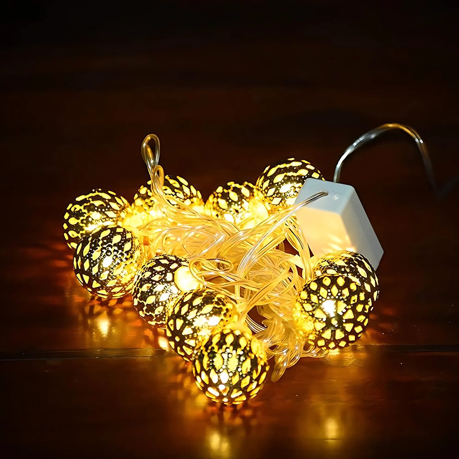 Decorative Metal Ball Led String Light (3 Meter ) Decorative Metal Ball Led String Light (3 Meter )